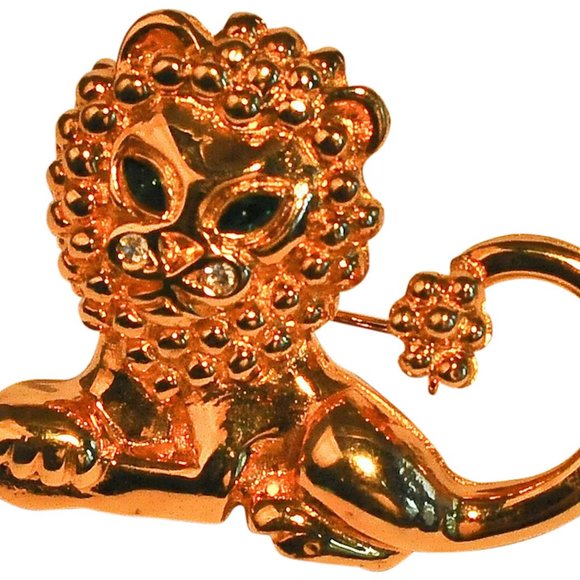 LION PIN, GOLD WITH GREEN CRYSTAL EYE - Picture 3 of 3